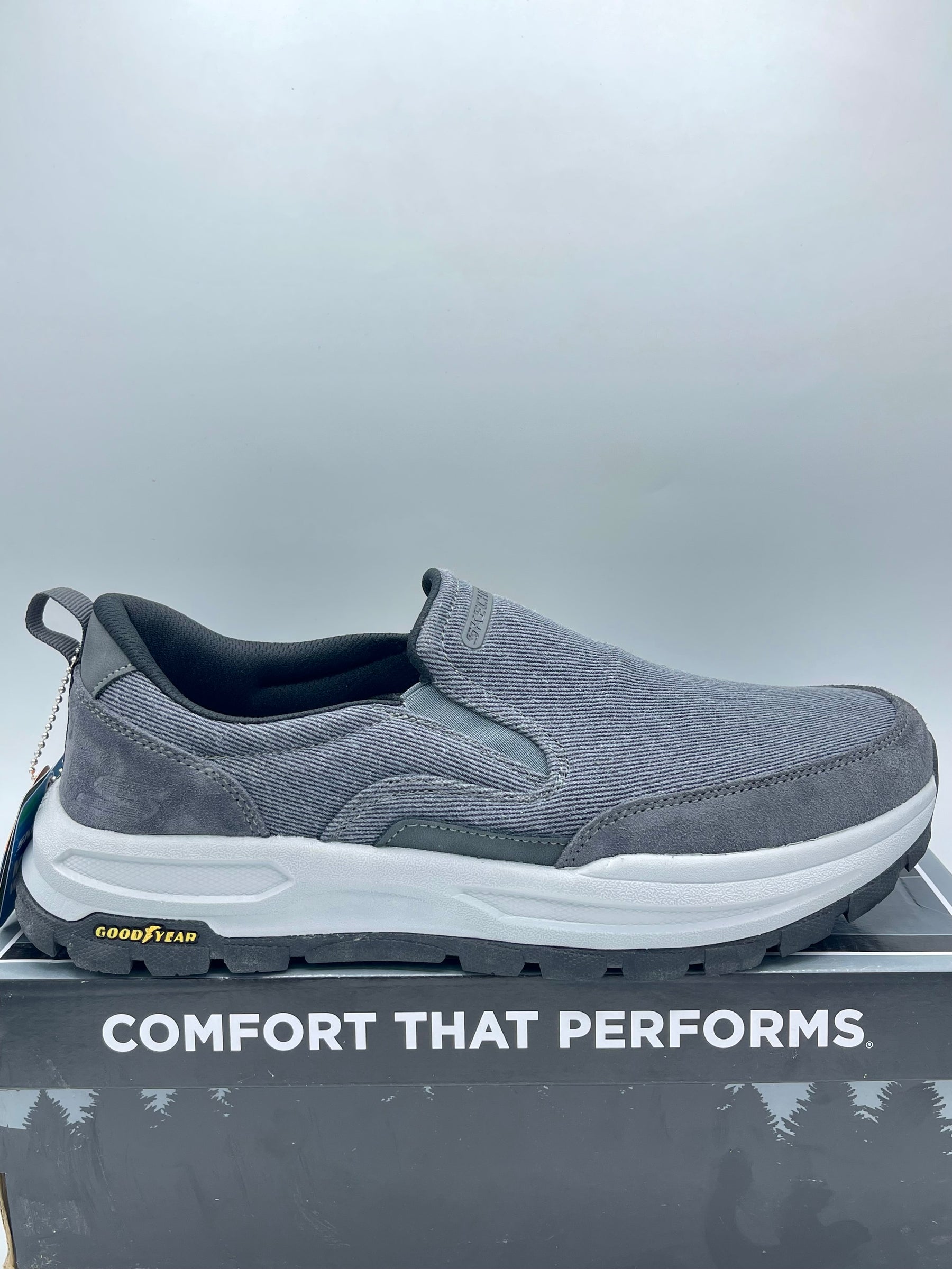 Skechers Los angles USA stock new arrival super discount offers (40 se 45)