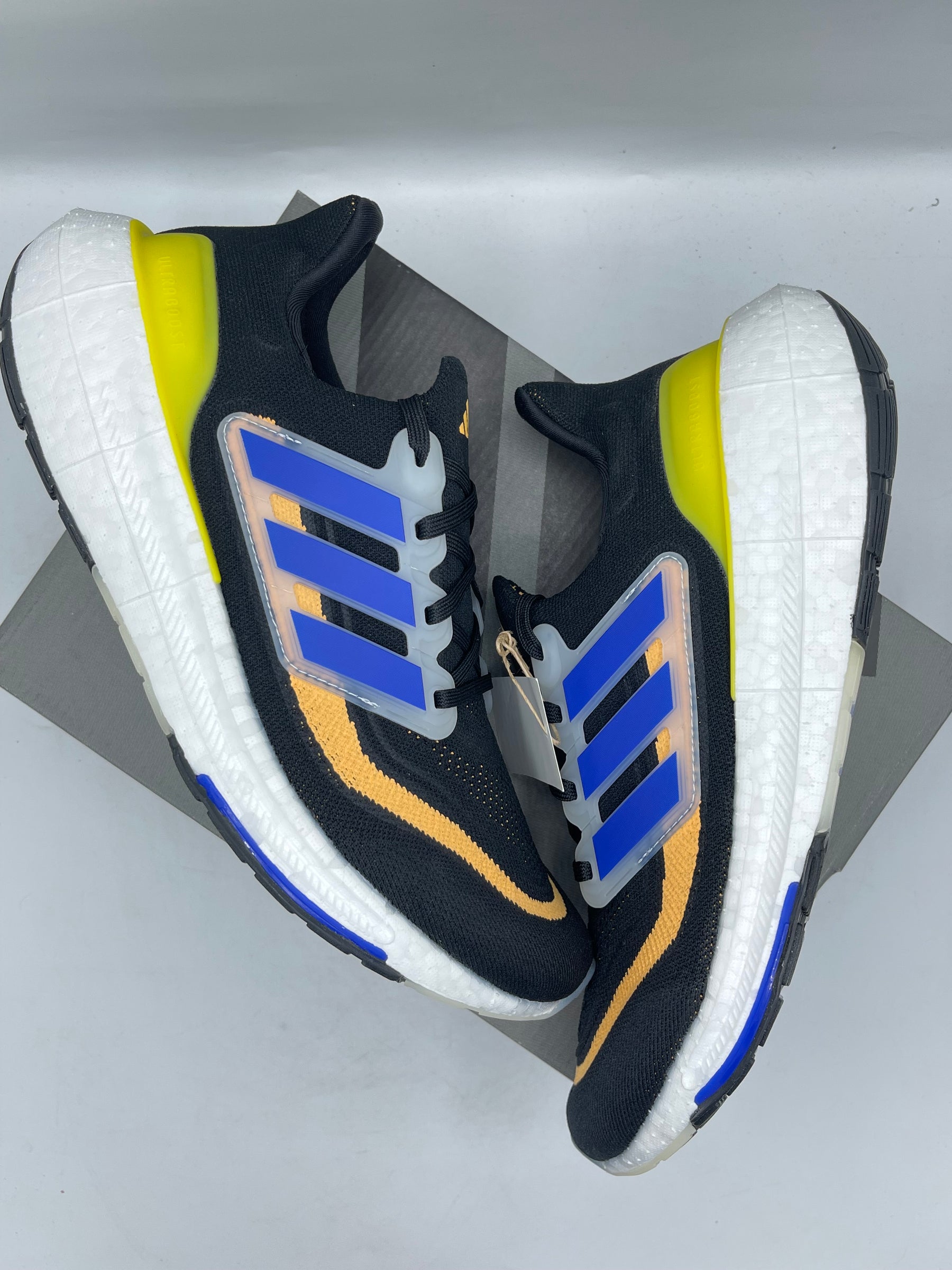 ADIDAS ULTRA BOOST 2023 WITH BOX