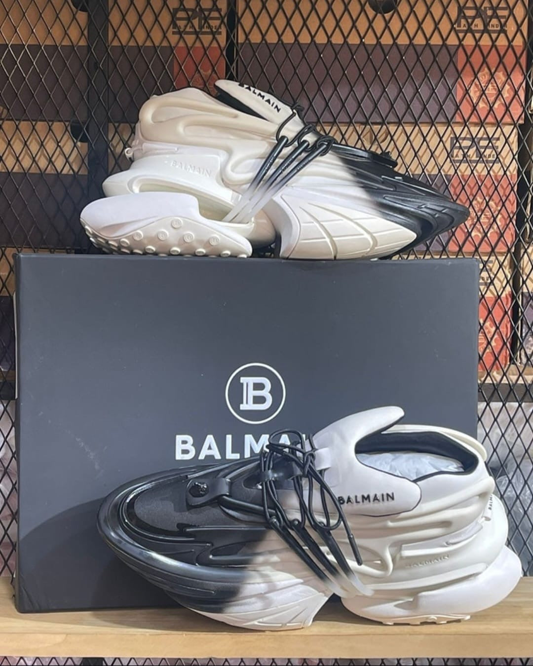 Balmain 2 colours