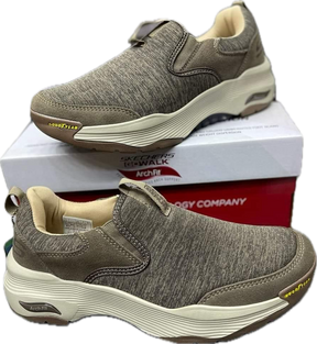 Skechers triple layer madicted foam Amazon article