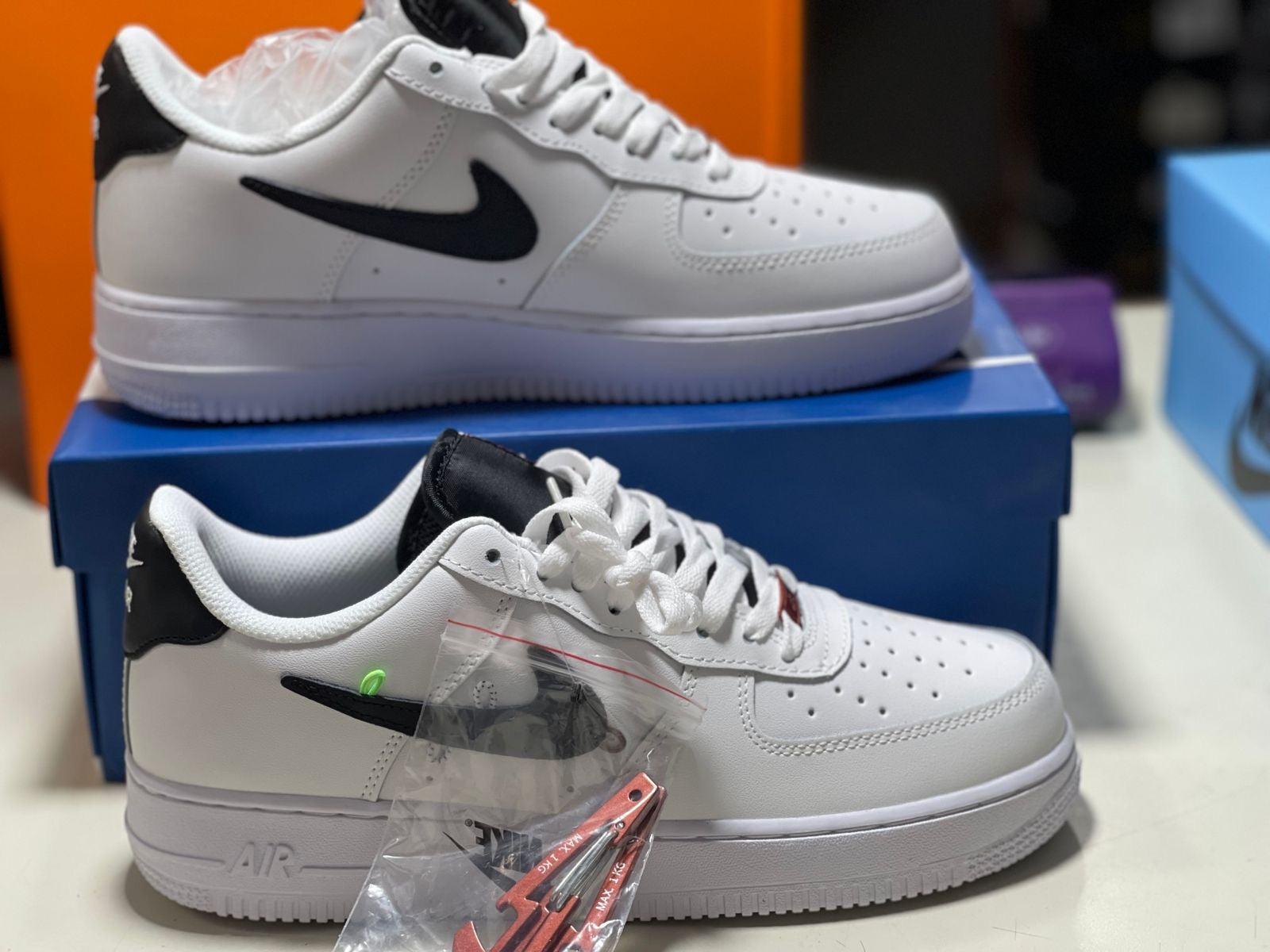 AIR FORCE 1 WHITE EDITION