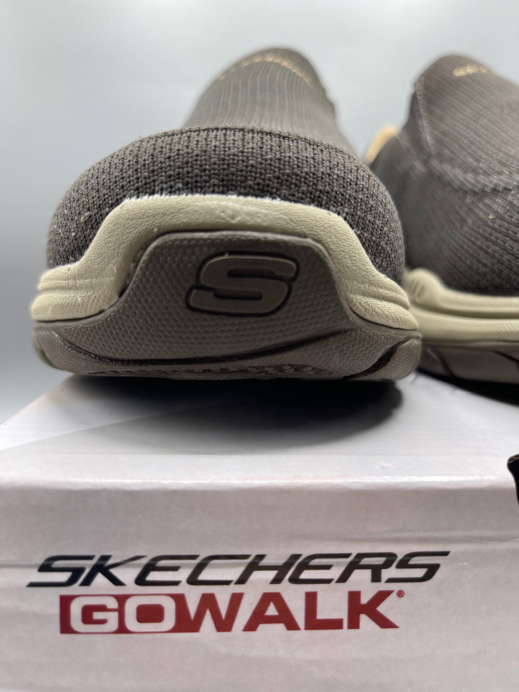 Skechers✅ triple layer medicated  foam extra comfortable.❤