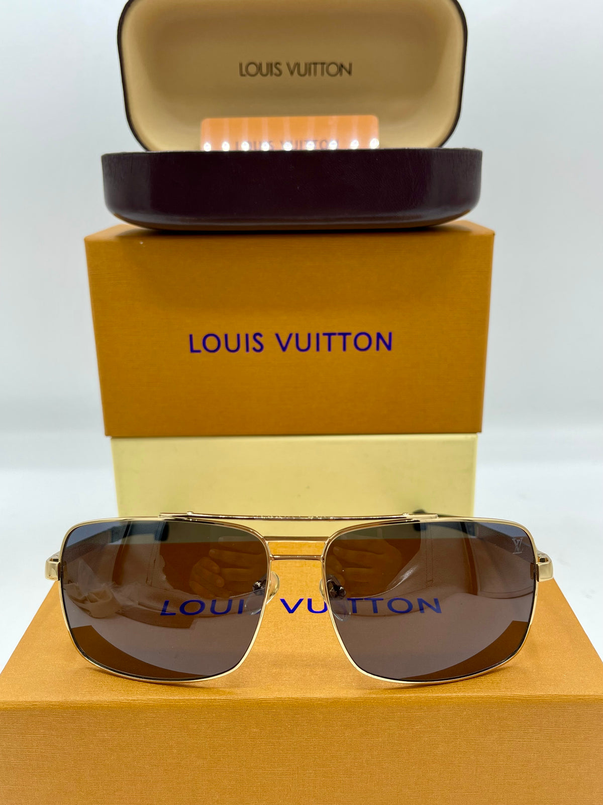 Sunglasses brands lot  article