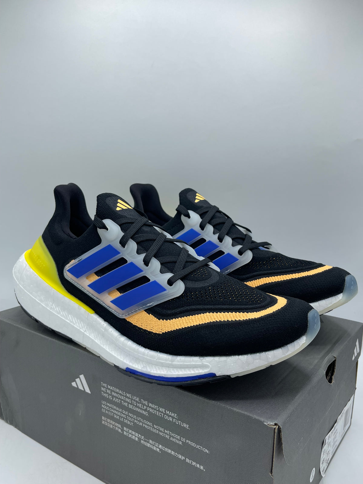 ADIDAS ULTRA BOOST 2023 WITH BOX